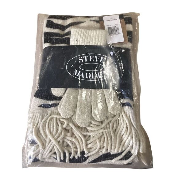 Scarf And Glove Set - Picture 1 of 2